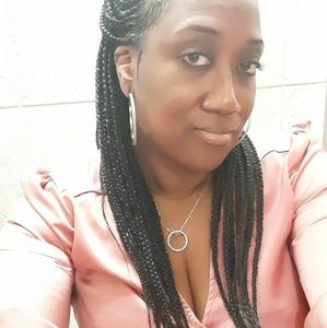 Meet your Posher, Alysia